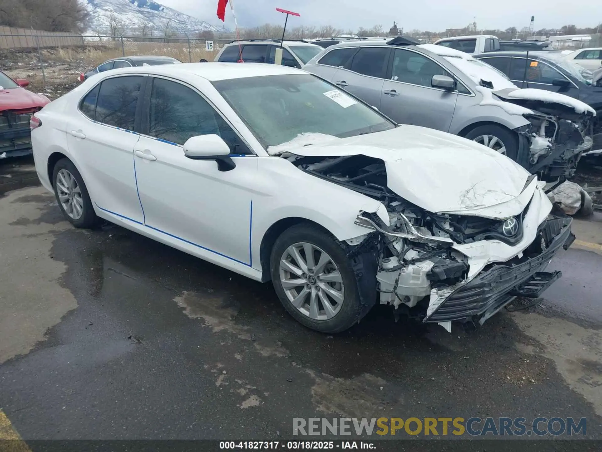 1 Photograph of a damaged car 4T1B11HK5KU204141 TOYOTA CAMRY 2019