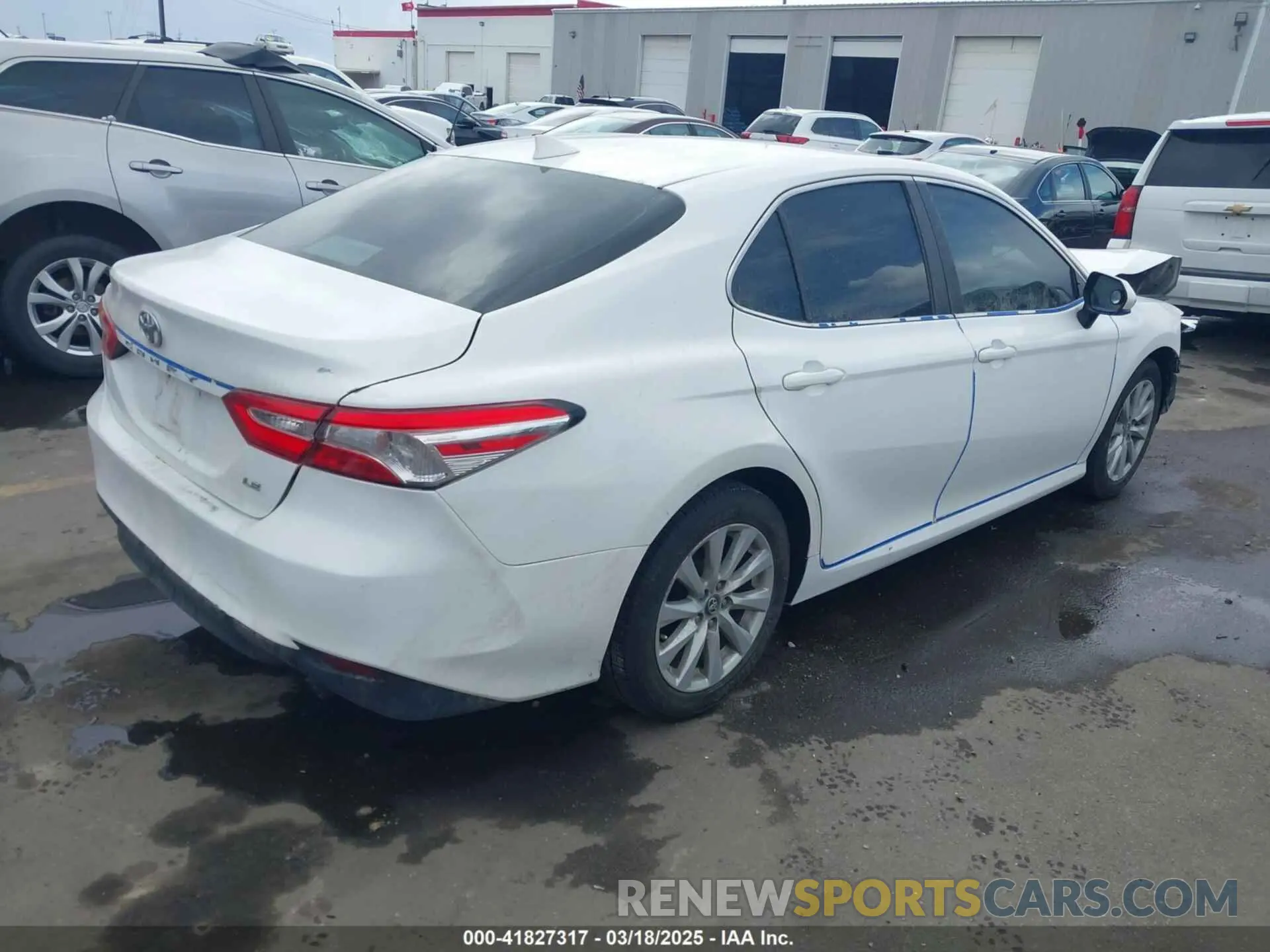 4 Photograph of a damaged car 4T1B11HK5KU204141 TOYOTA CAMRY 2019