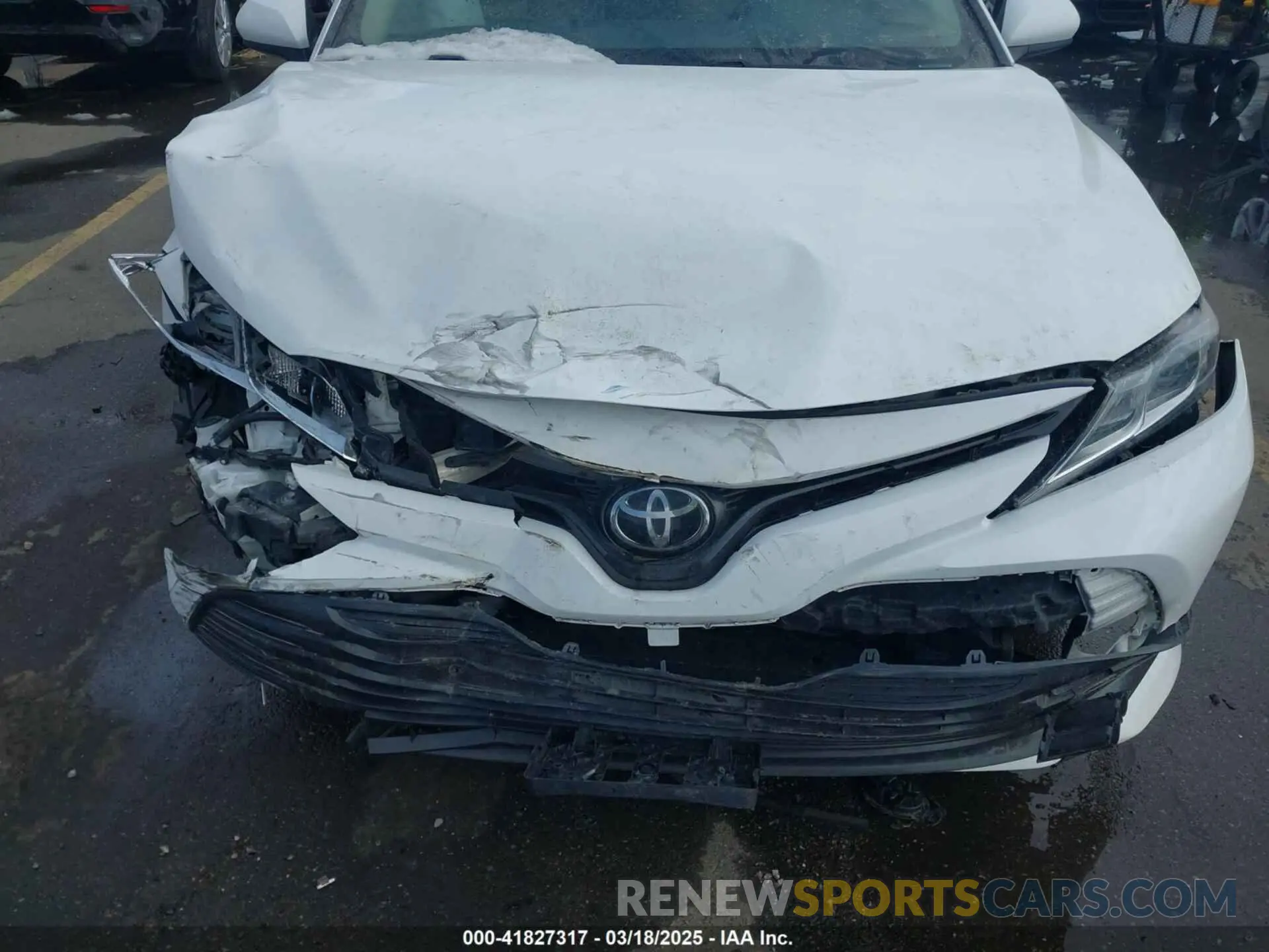 6 Photograph of a damaged car 4T1B11HK5KU204141 TOYOTA CAMRY 2019