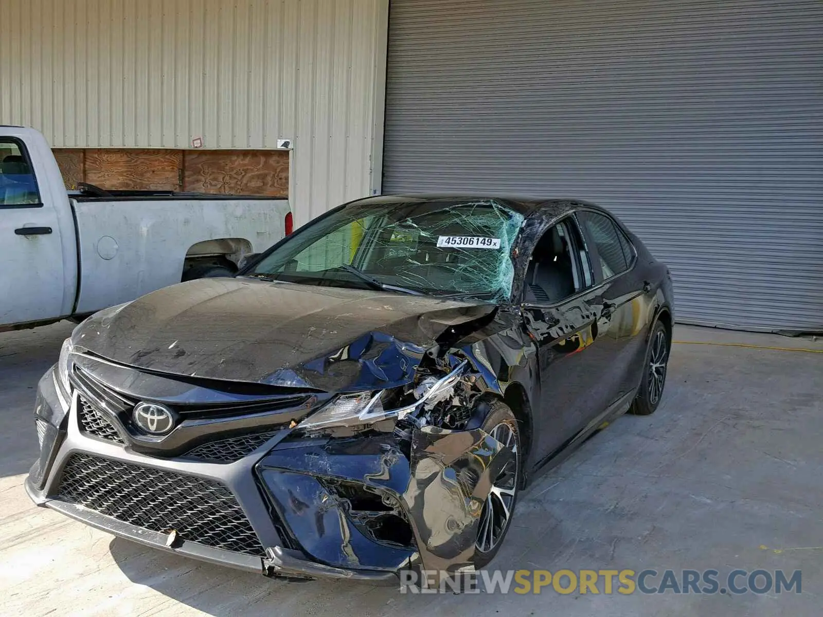 2 Photograph of a damaged car 4T1B11HK5KU205127 TOYOTA CAMRY 2019