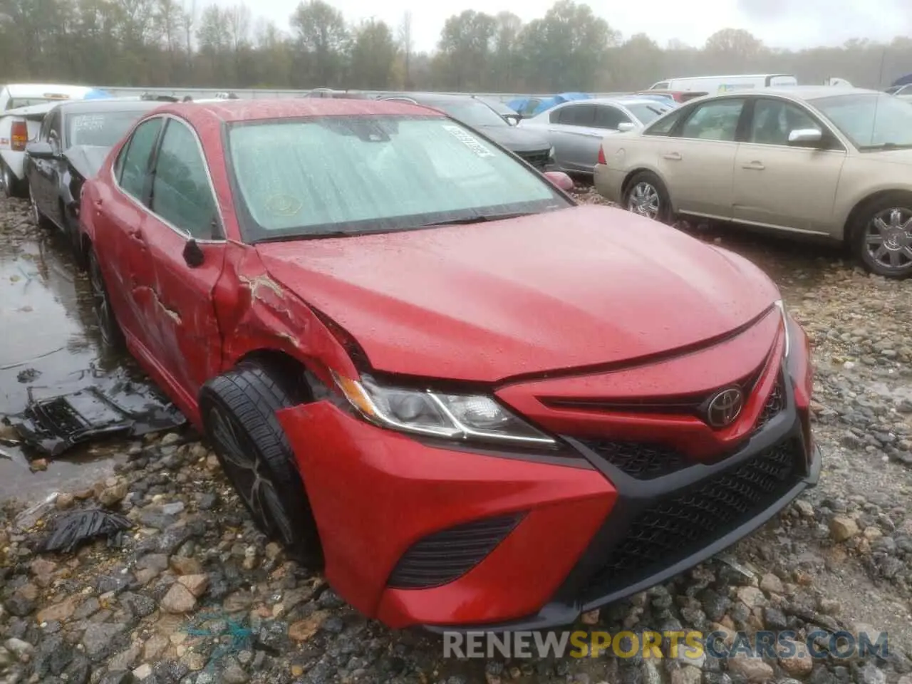 1 Photograph of a damaged car 4T1B11HK5KU216046 TOYOTA CAMRY 2019