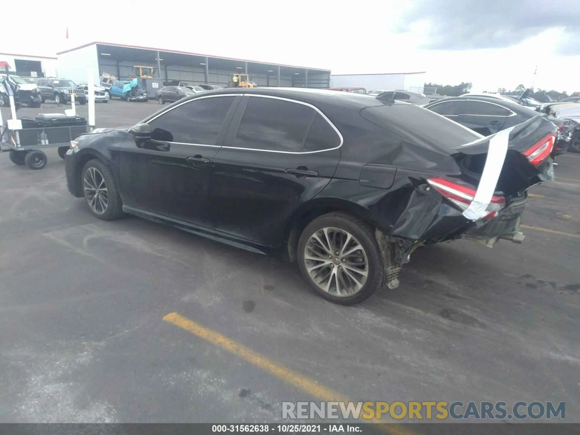 3 Photograph of a damaged car 4T1B11HK5KU235597 TOYOTA CAMRY 2019