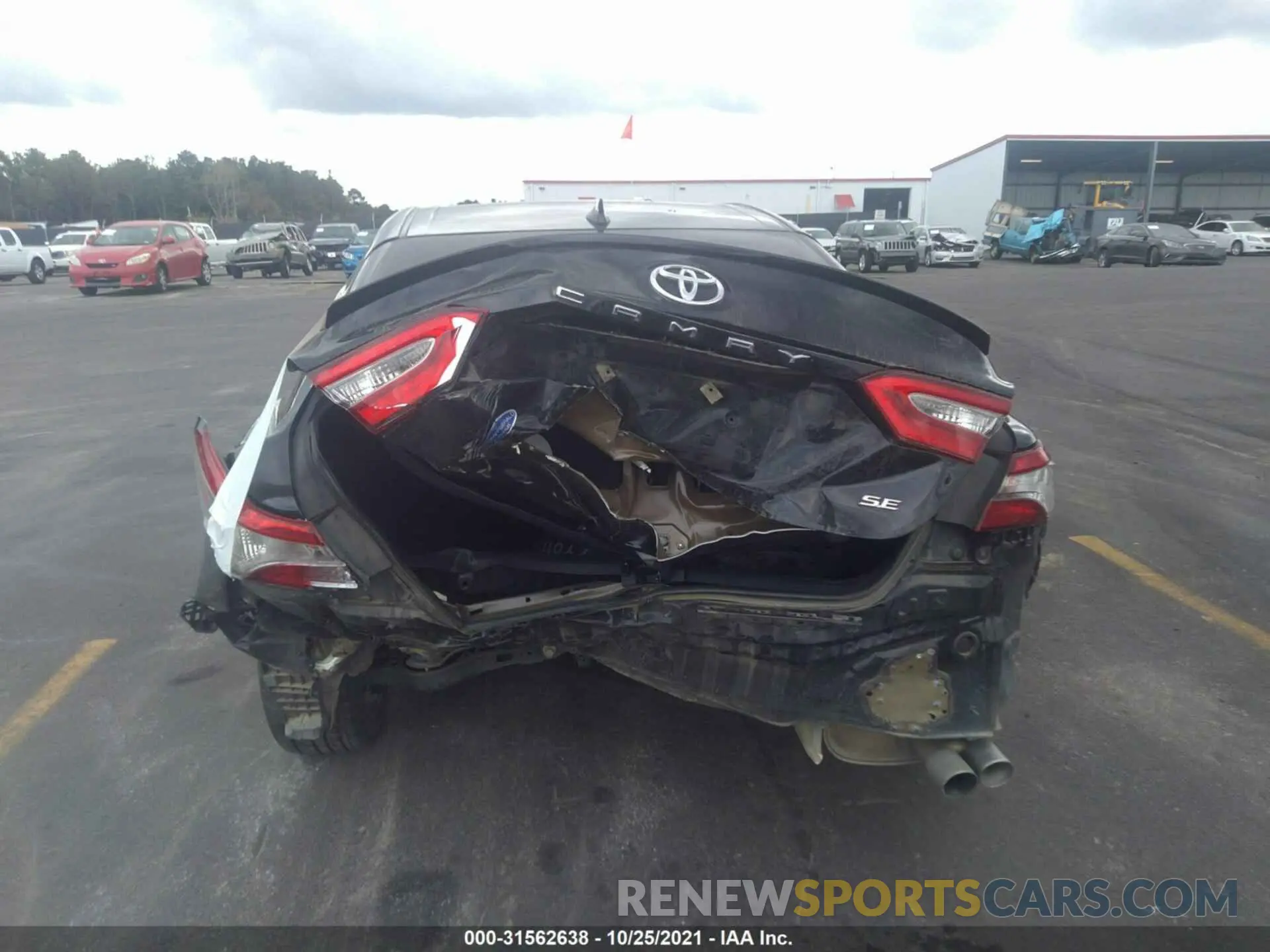 6 Photograph of a damaged car 4T1B11HK5KU235597 TOYOTA CAMRY 2019