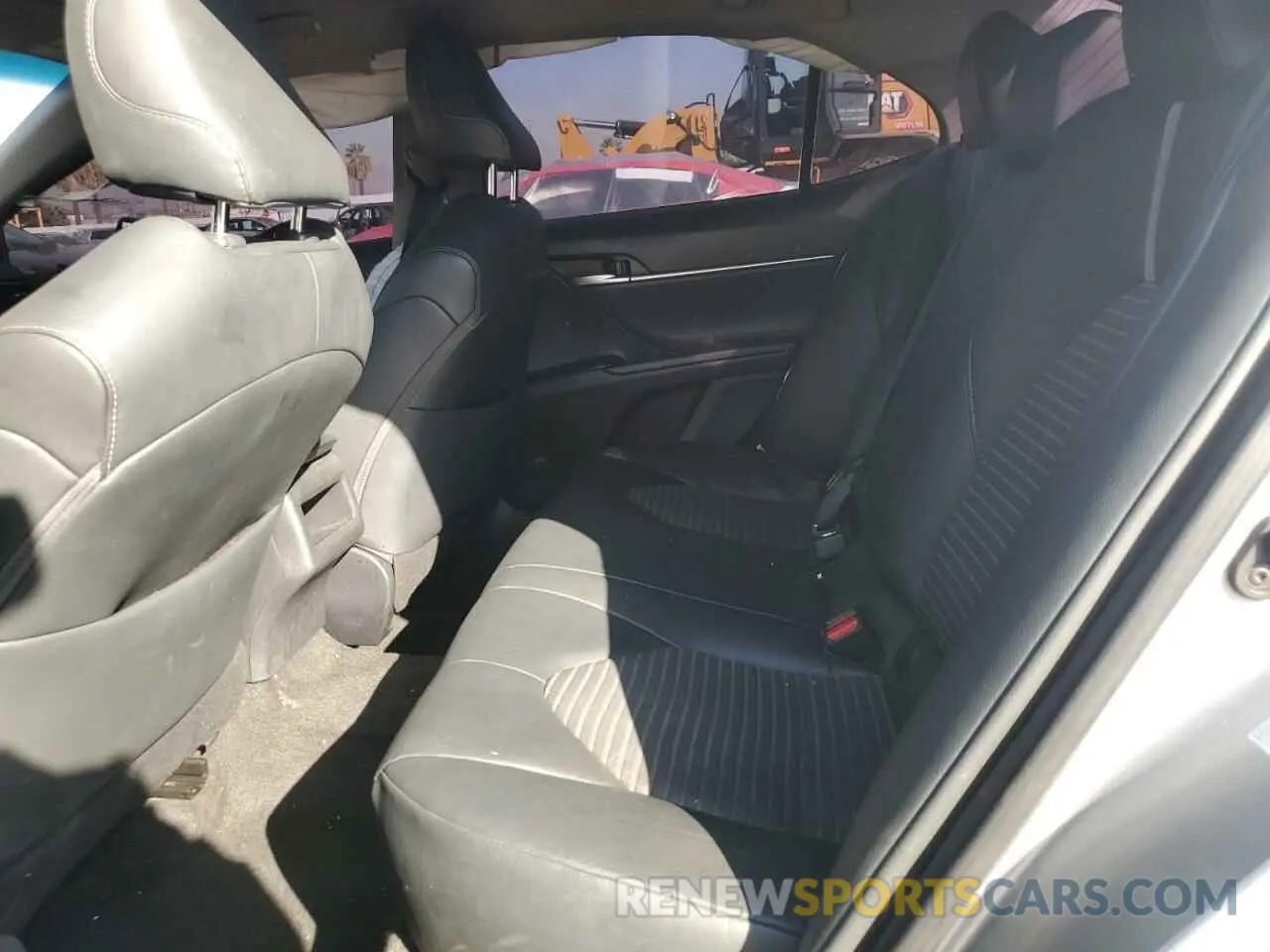10 Photograph of a damaged car 4T1B11HK5KU235650 TOYOTA CAMRY 2019