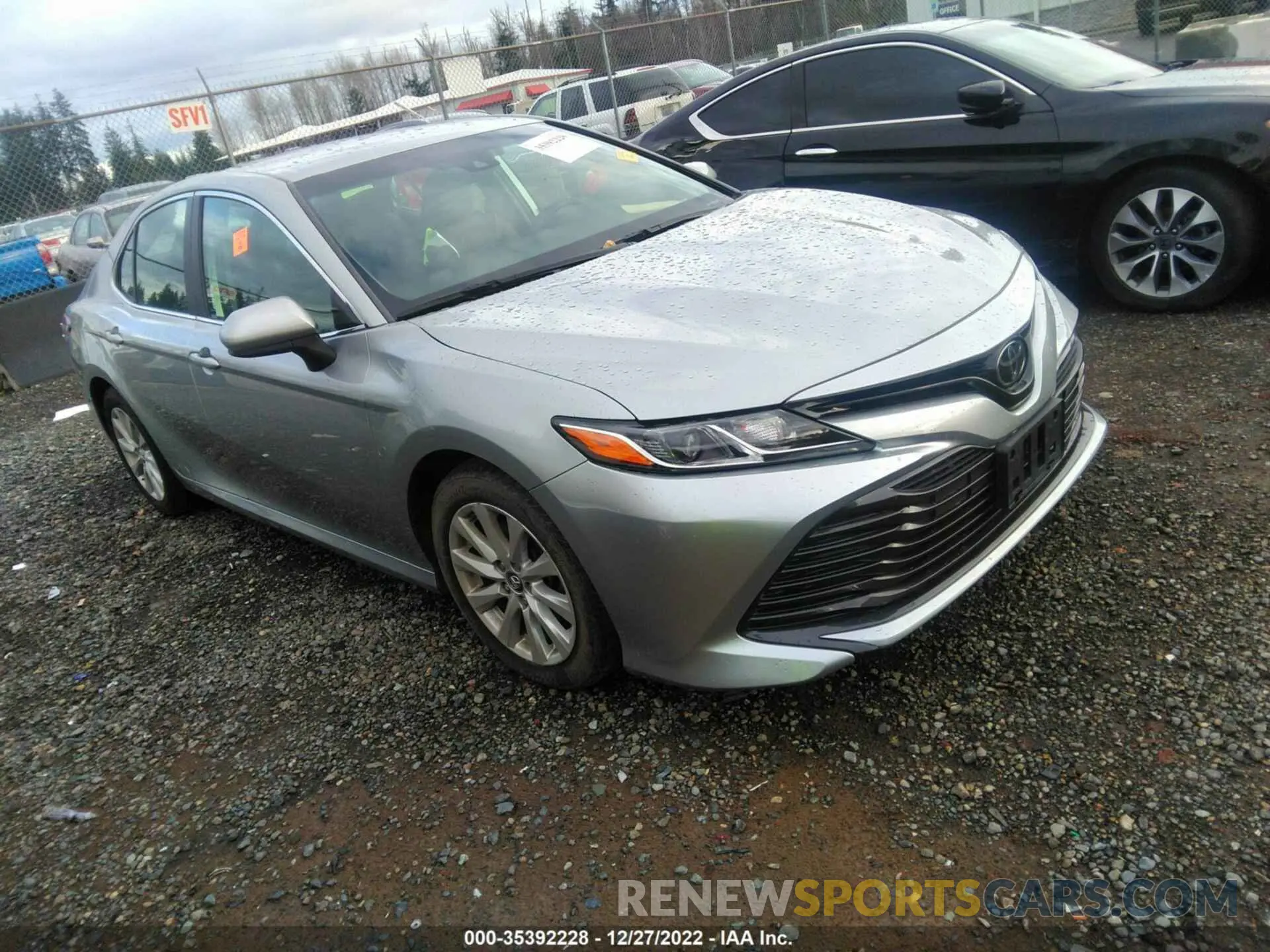 1 Photograph of a damaged car 4T1B11HK5KU246826 TOYOTA CAMRY 2019