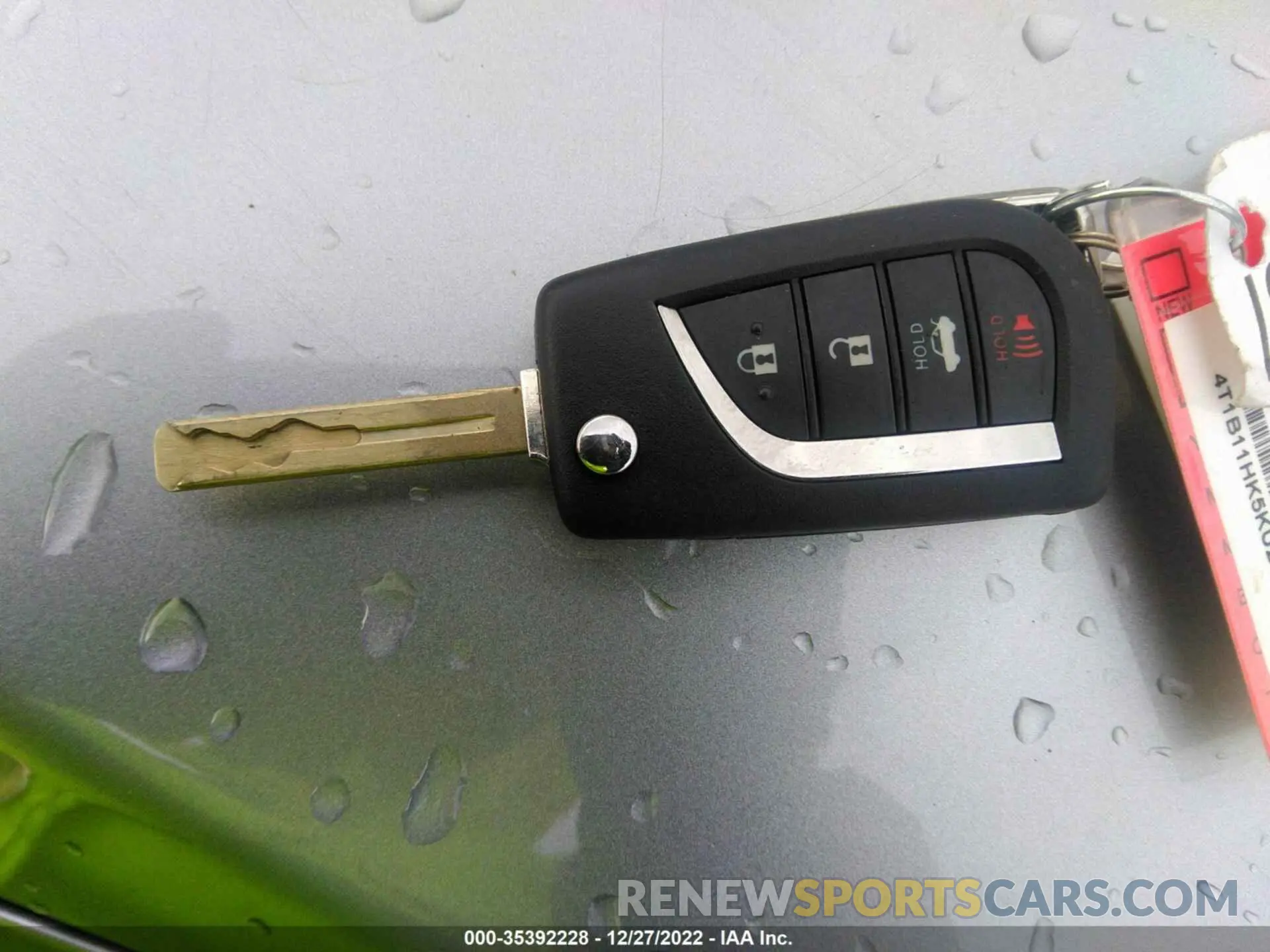 11 Photograph of a damaged car 4T1B11HK5KU246826 TOYOTA CAMRY 2019