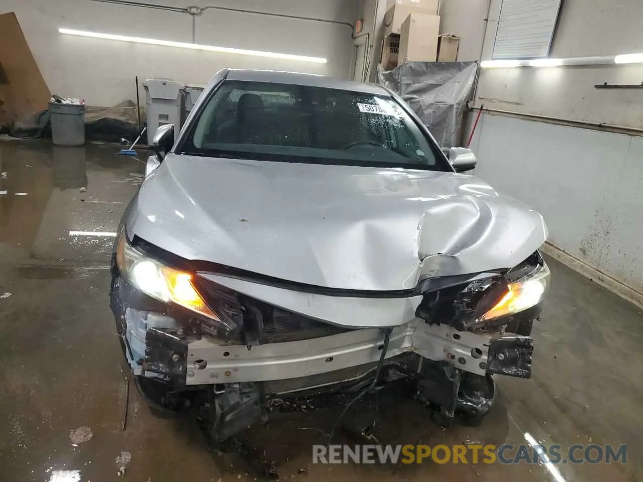 5 Photograph of a damaged car 4T1B11HK5KU247393 TOYOTA CAMRY 2019