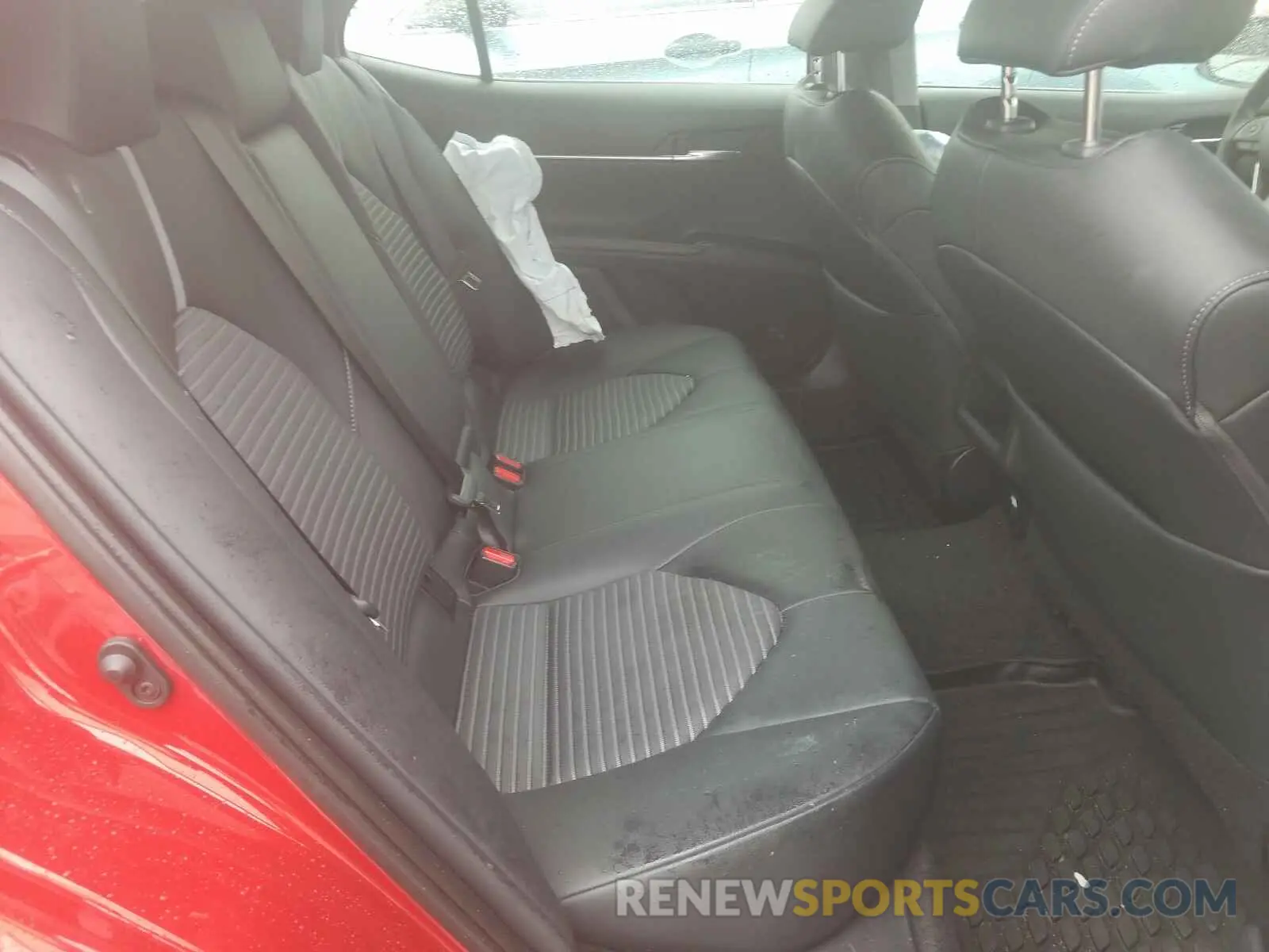 6 Photograph of a damaged car 4T1B11HK5KU254778 TOYOTA CAMRY 2019