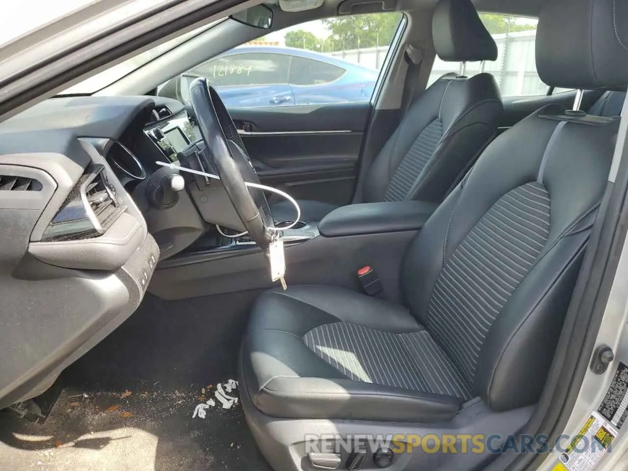 7 Фотография поврежденного автомобиля 4T1B11HK5KU255557 TOYOTA CAMRY 2019