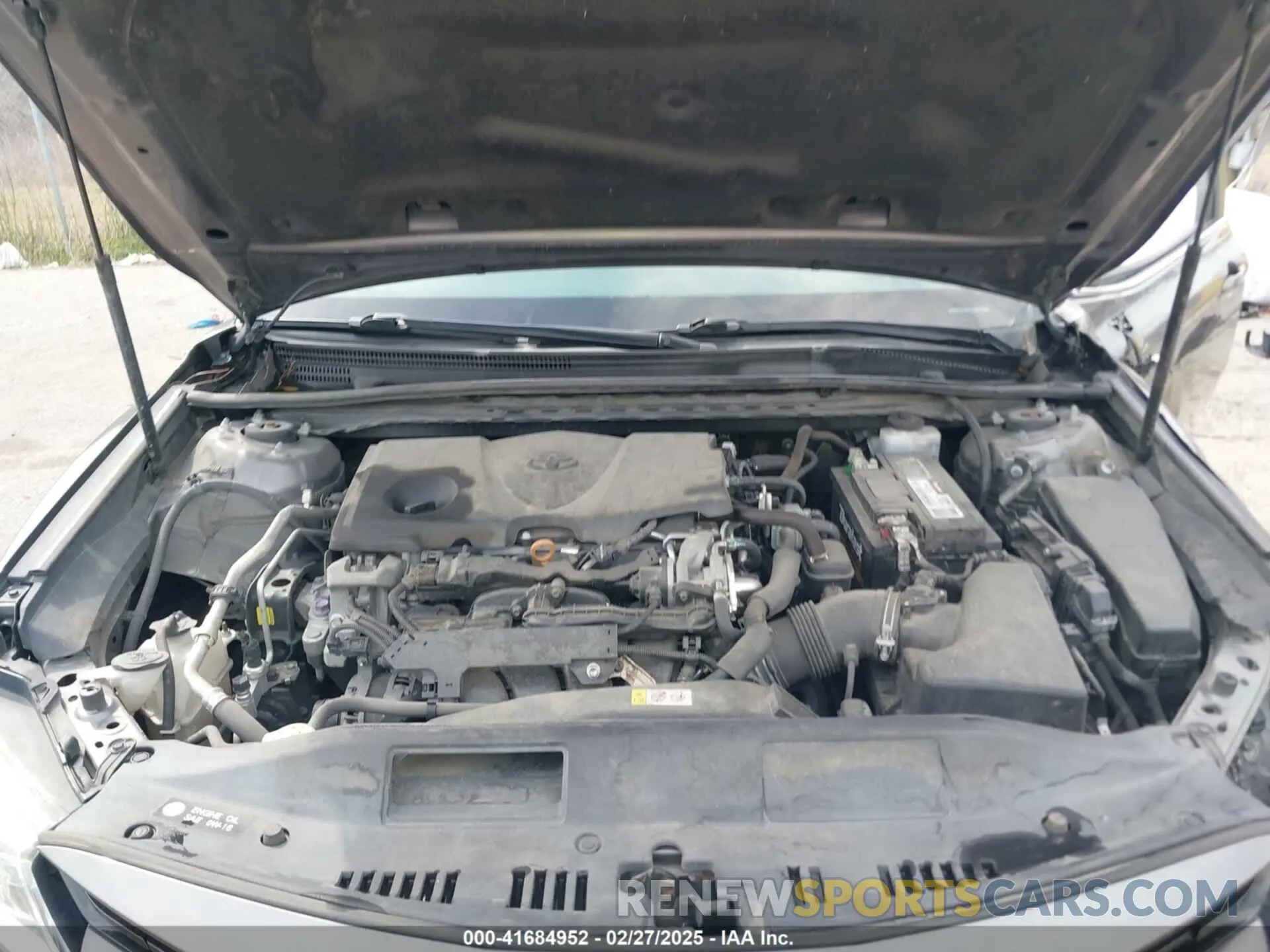 10 Photograph of a damaged car 4T1B11HK5KU256773 TOYOTA CAMRY 2019