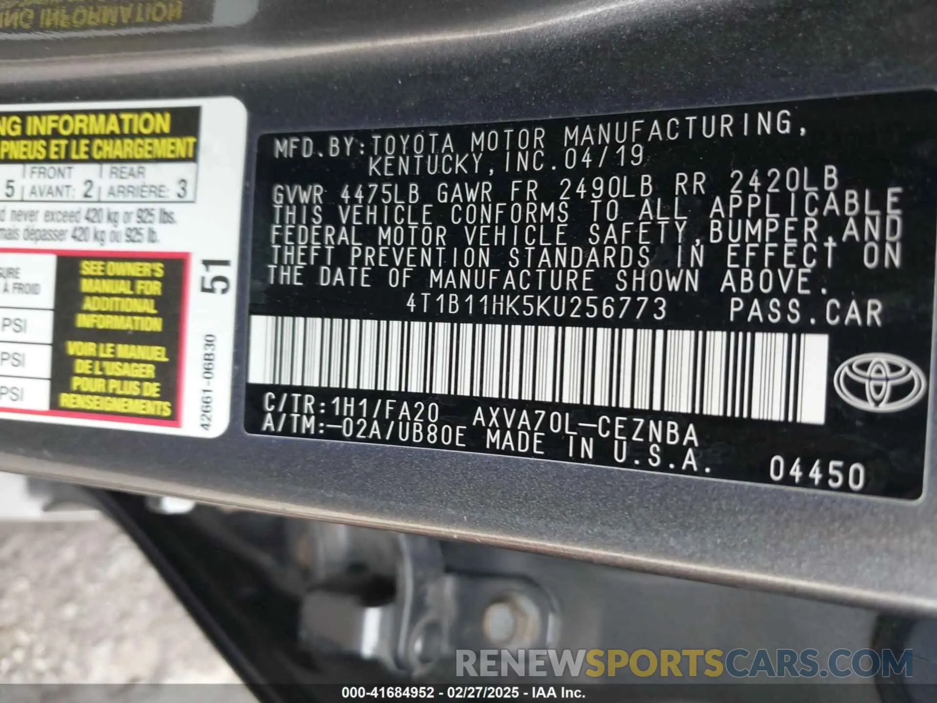 9 Photograph of a damaged car 4T1B11HK5KU256773 TOYOTA CAMRY 2019