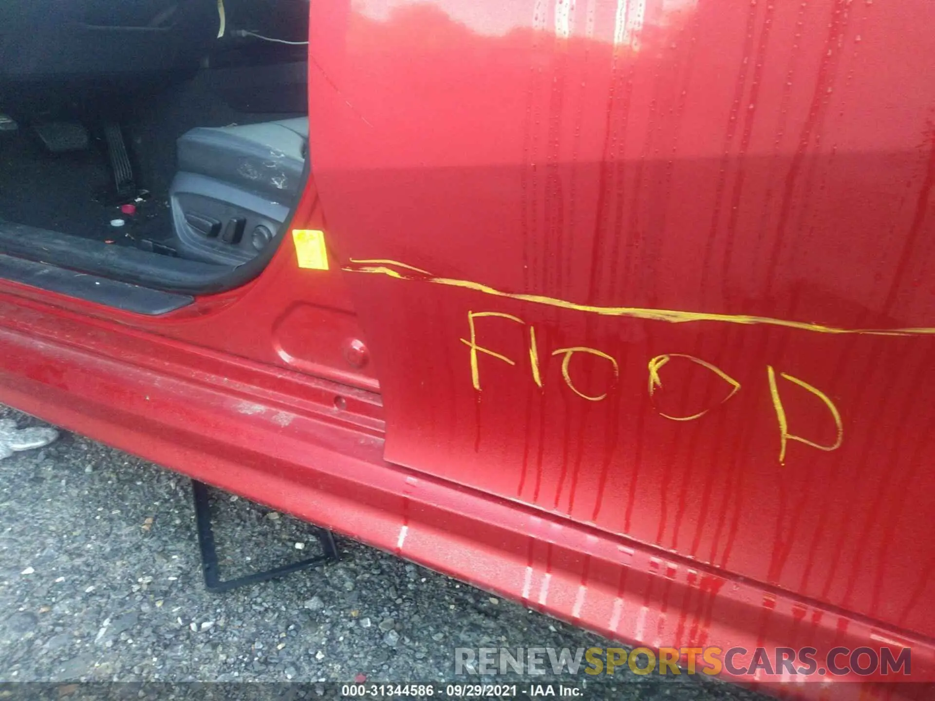 6 Photograph of a damaged car 4T1B11HK5KU259298 TOYOTA CAMRY 2019