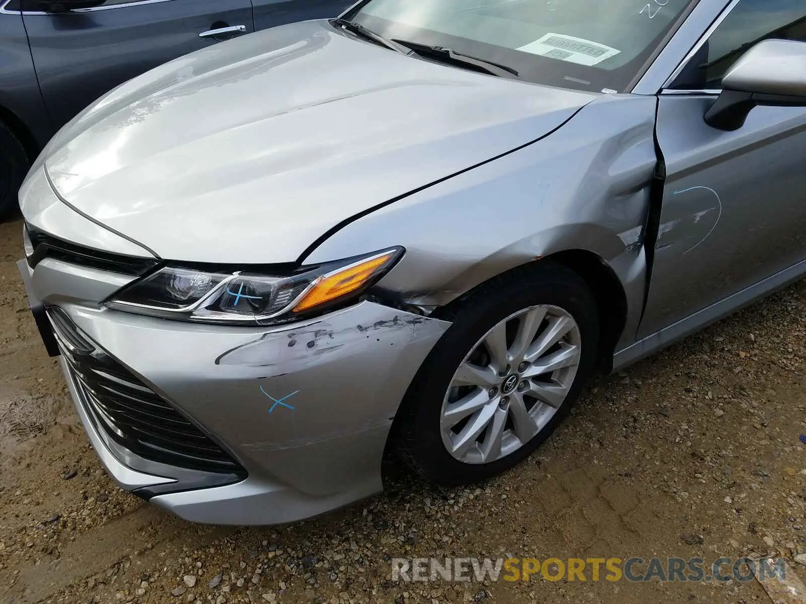 9 Photograph of a damaged car 4T1B11HK5KU264484 TOYOTA CAMRY 2019