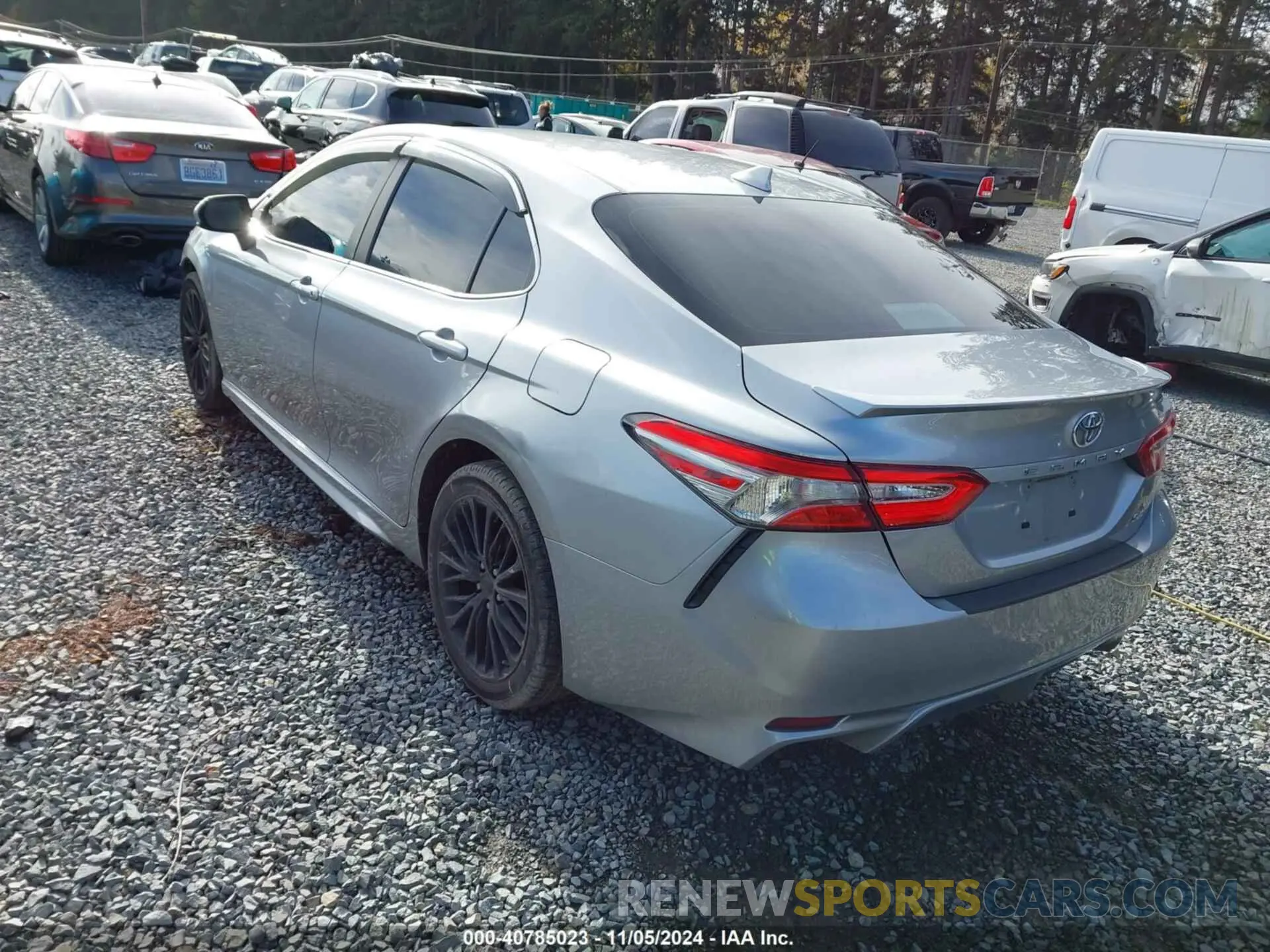 3 Фотография поврежденного автомобиля 4T1B11HK5KU274903 TOYOTA CAMRY 2019