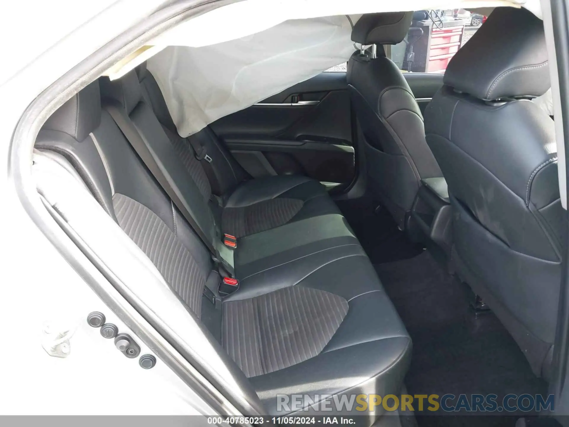 8 Фотография поврежденного автомобиля 4T1B11HK5KU274903 TOYOTA CAMRY 2019