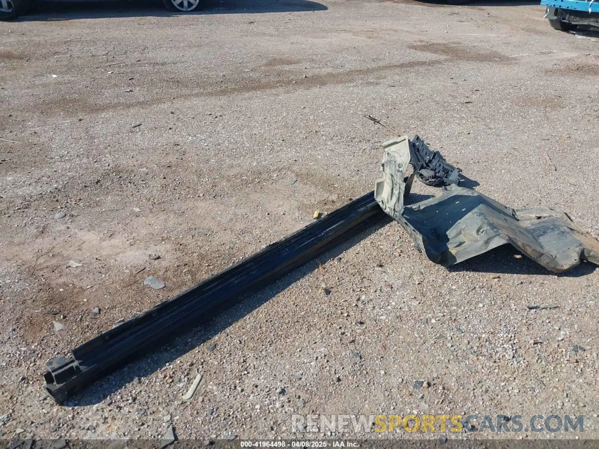 12 Фотография поврежденного автомобиля 4T1B11HK5KU286095 TOYOTA CAMRY 2019