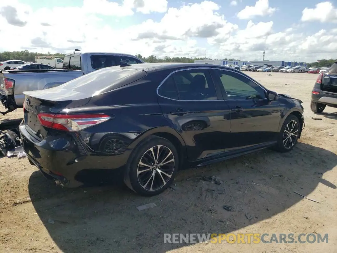 3 Photograph of a damaged car 4T1B11HK5KU293452 TOYOTA CAMRY 2019