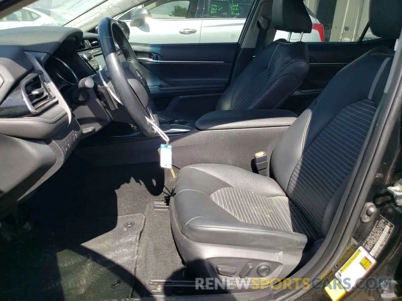 7 Photograph of a damaged car 4T1B11HK5KU293452 TOYOTA CAMRY 2019