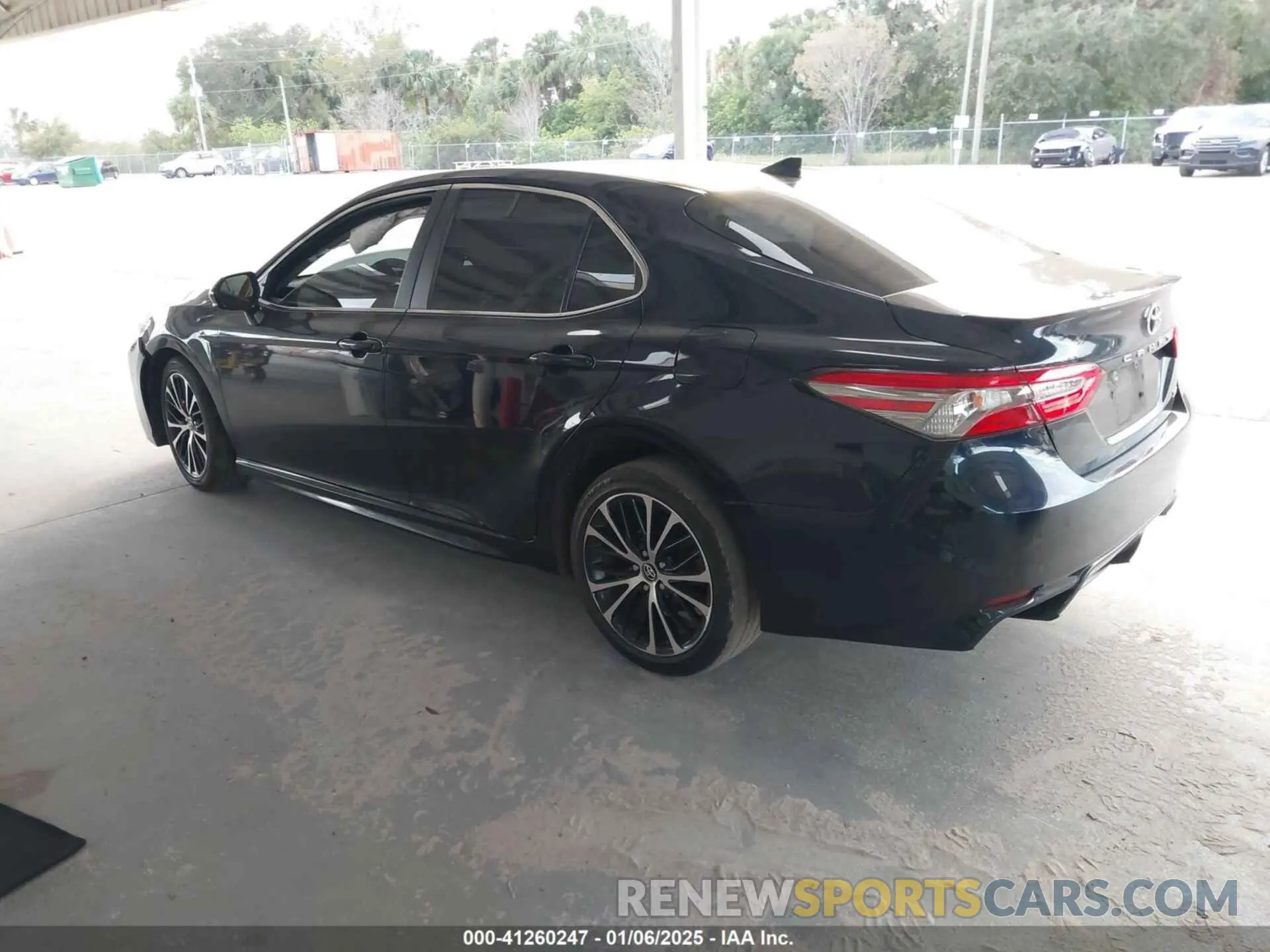 3 Photograph of a damaged car 4T1B11HK5KU295928 TOYOTA CAMRY 2019