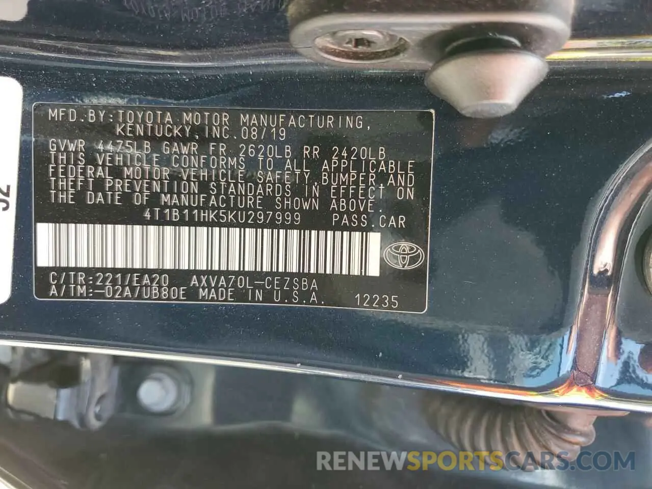 12 Photograph of a damaged car 4T1B11HK5KU297999 TOYOTA CAMRY 2019