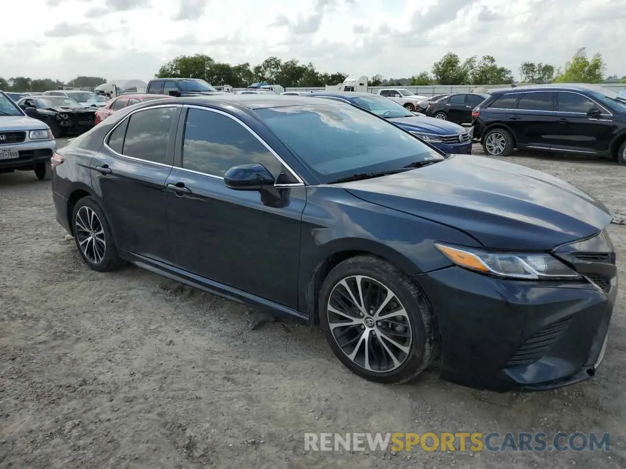 4 Photograph of a damaged car 4T1B11HK5KU297999 TOYOTA CAMRY 2019