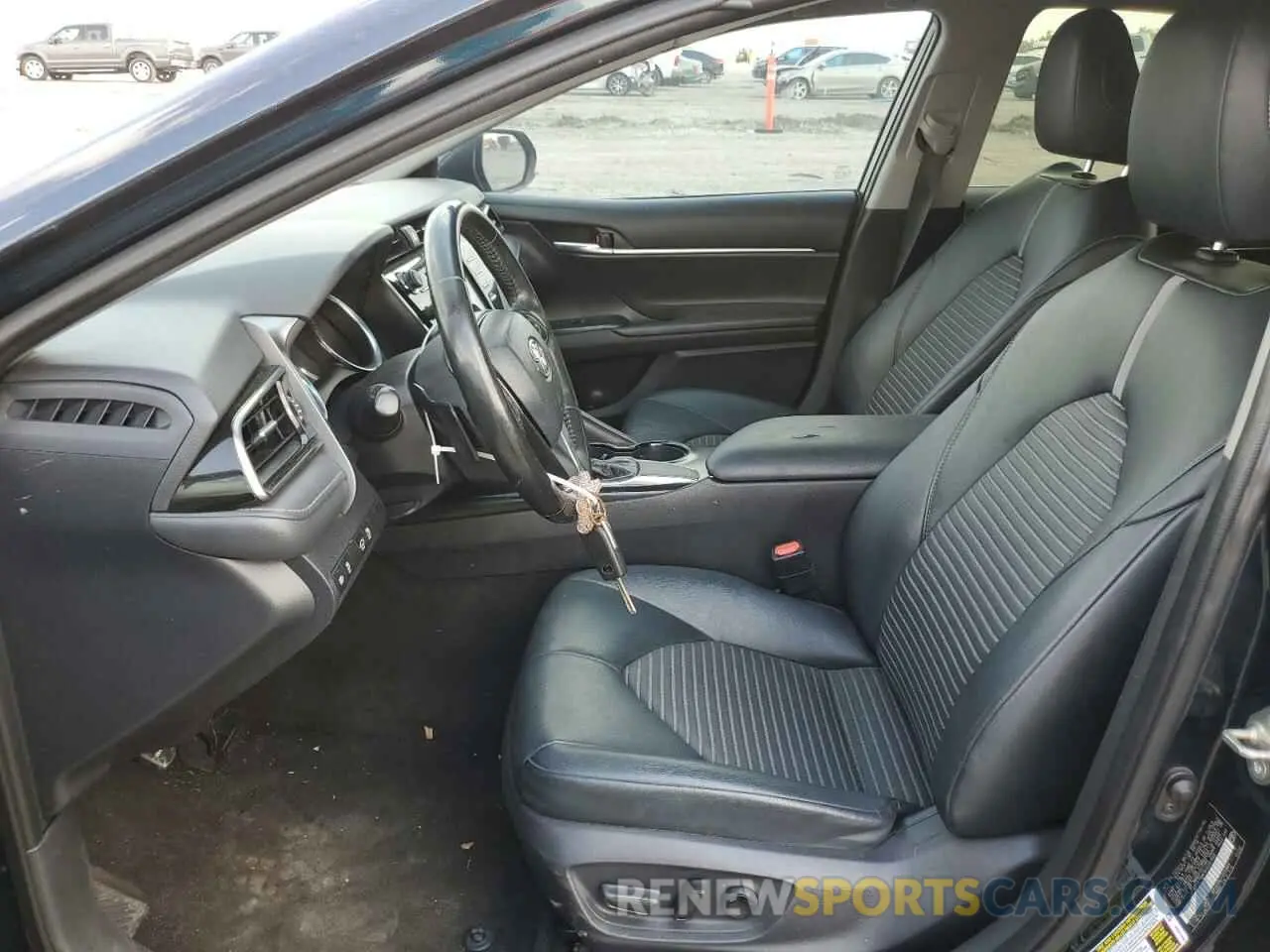 7 Photograph of a damaged car 4T1B11HK5KU297999 TOYOTA CAMRY 2019