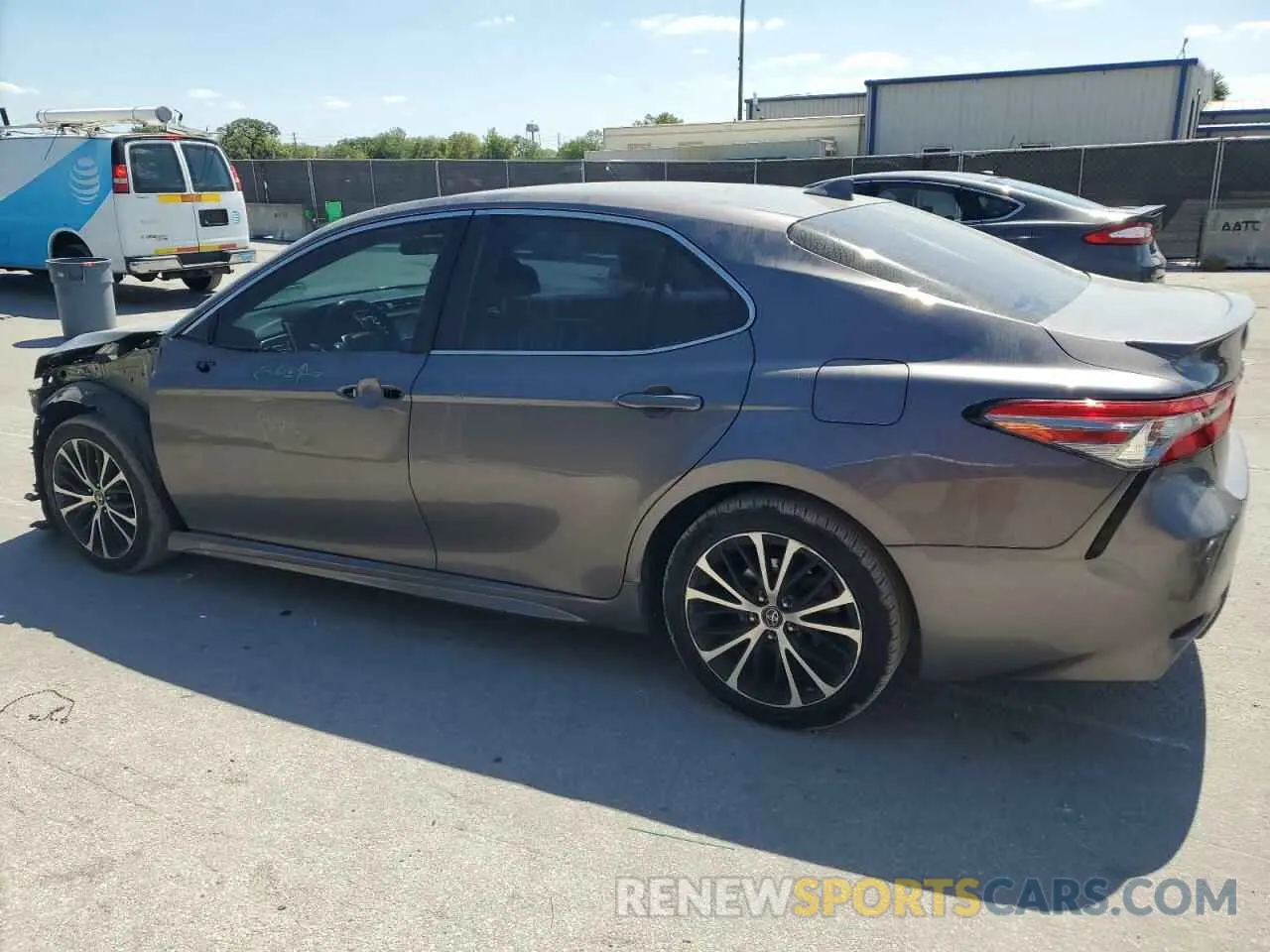 2 Фотография поврежденного автомобиля 4T1B11HK5KU679420 TOYOTA CAMRY 2019