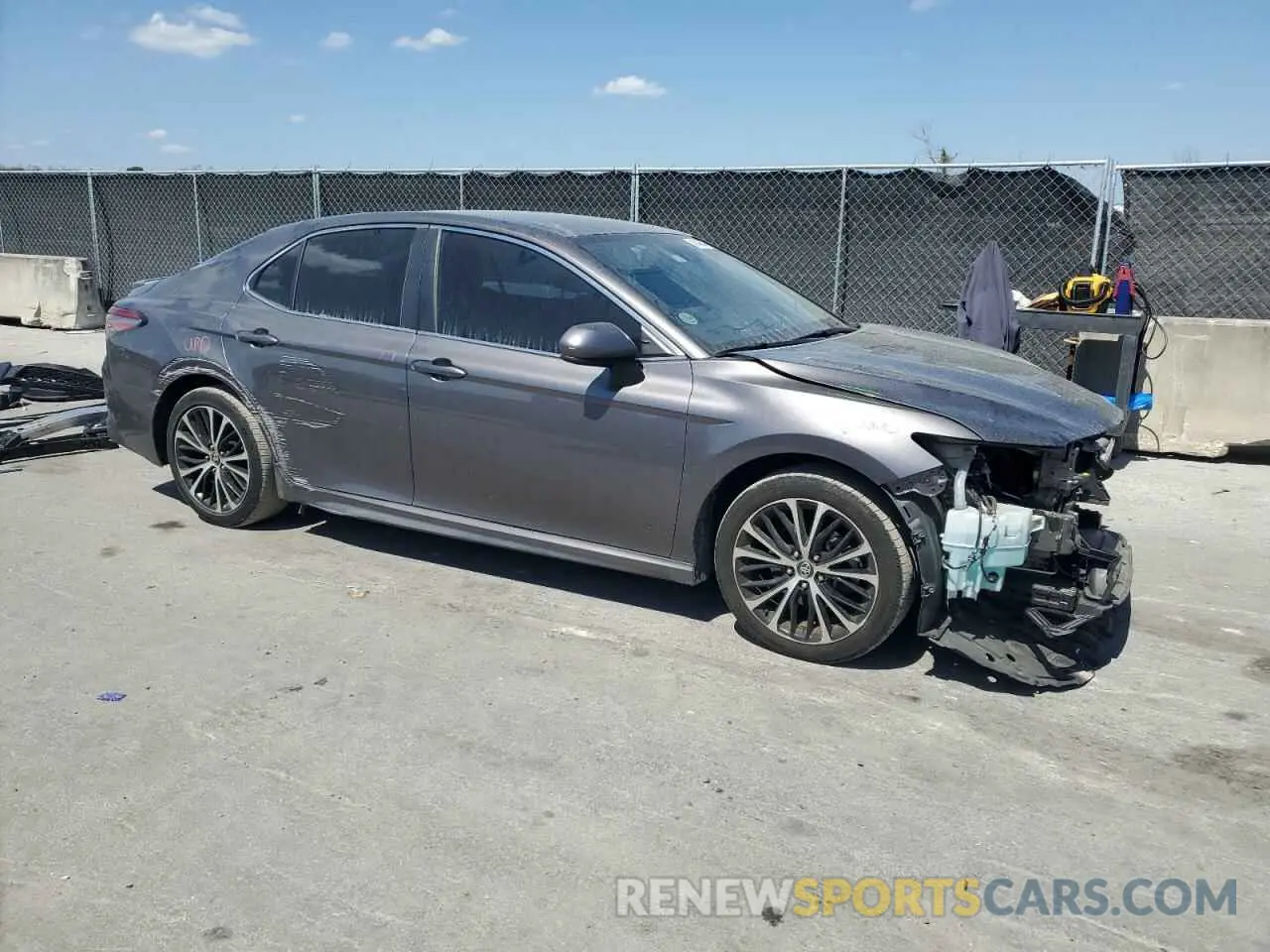 4 Фотография поврежденного автомобиля 4T1B11HK5KU679420 TOYOTA CAMRY 2019