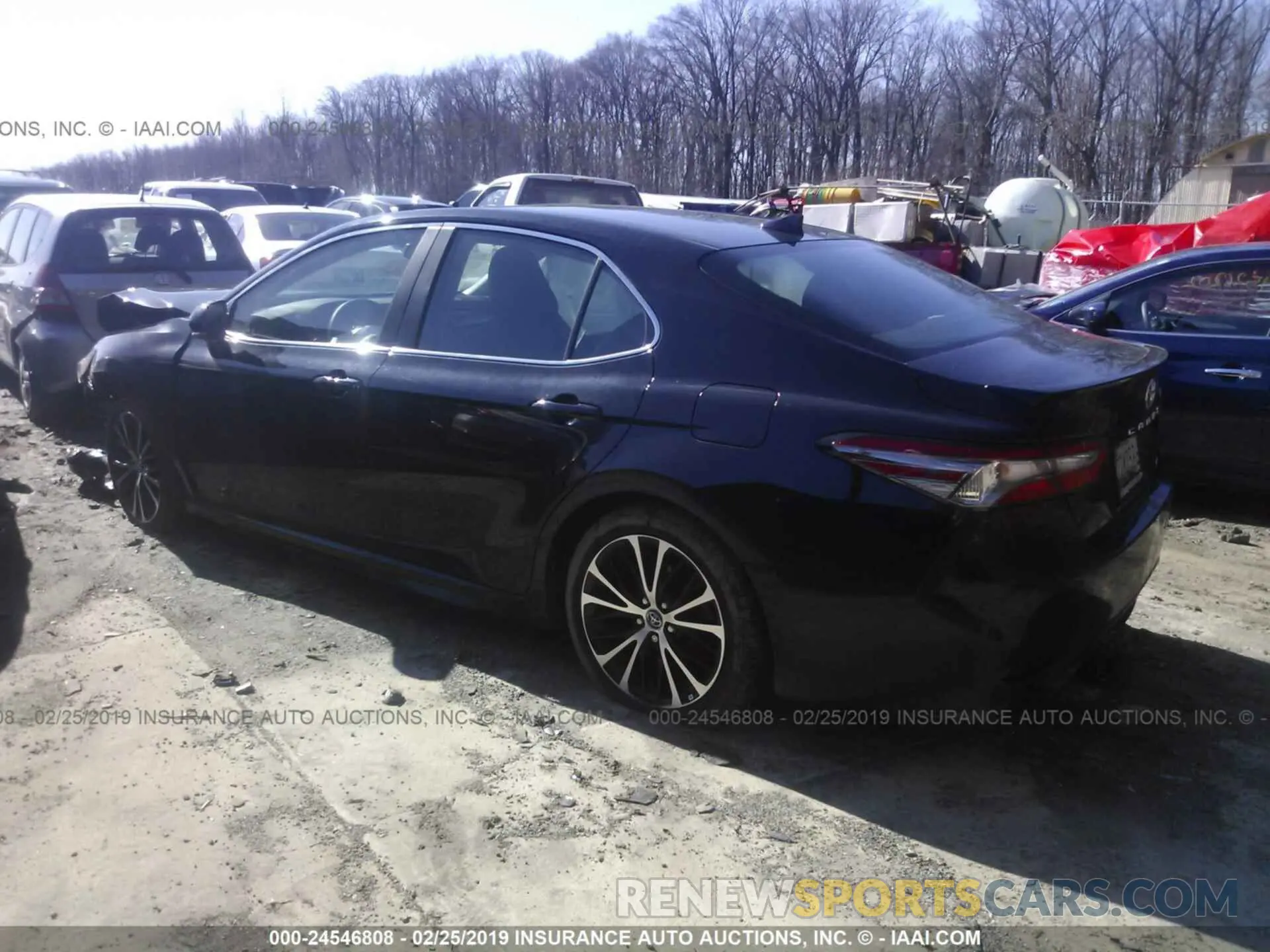 3 Photograph of a damaged car 4T1B11HK5KU681930 TOYOTA CAMRY 2019