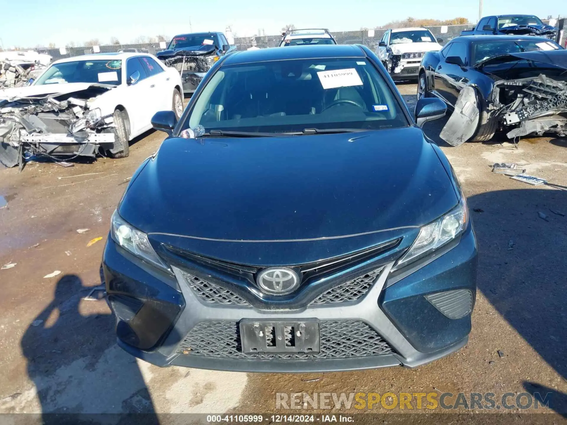 12 Фотография поврежденного автомобиля 4T1B11HK5KU683693 TOYOTA CAMRY 2019