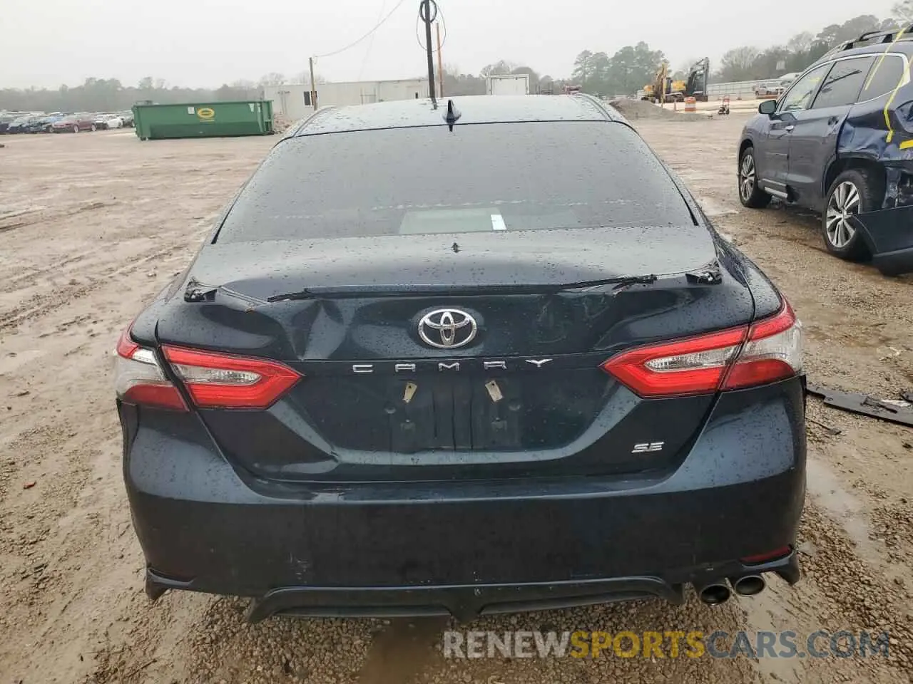 6 Photograph of a damaged car 4T1B11HK5KU690255 TOYOTA CAMRY 2019
