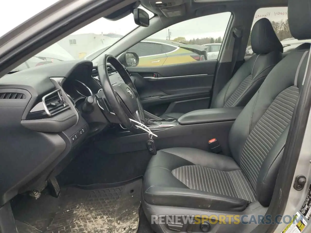 7 Фотография поврежденного автомобиля 4T1B11HK5KU691406 TOYOTA CAMRY 2019