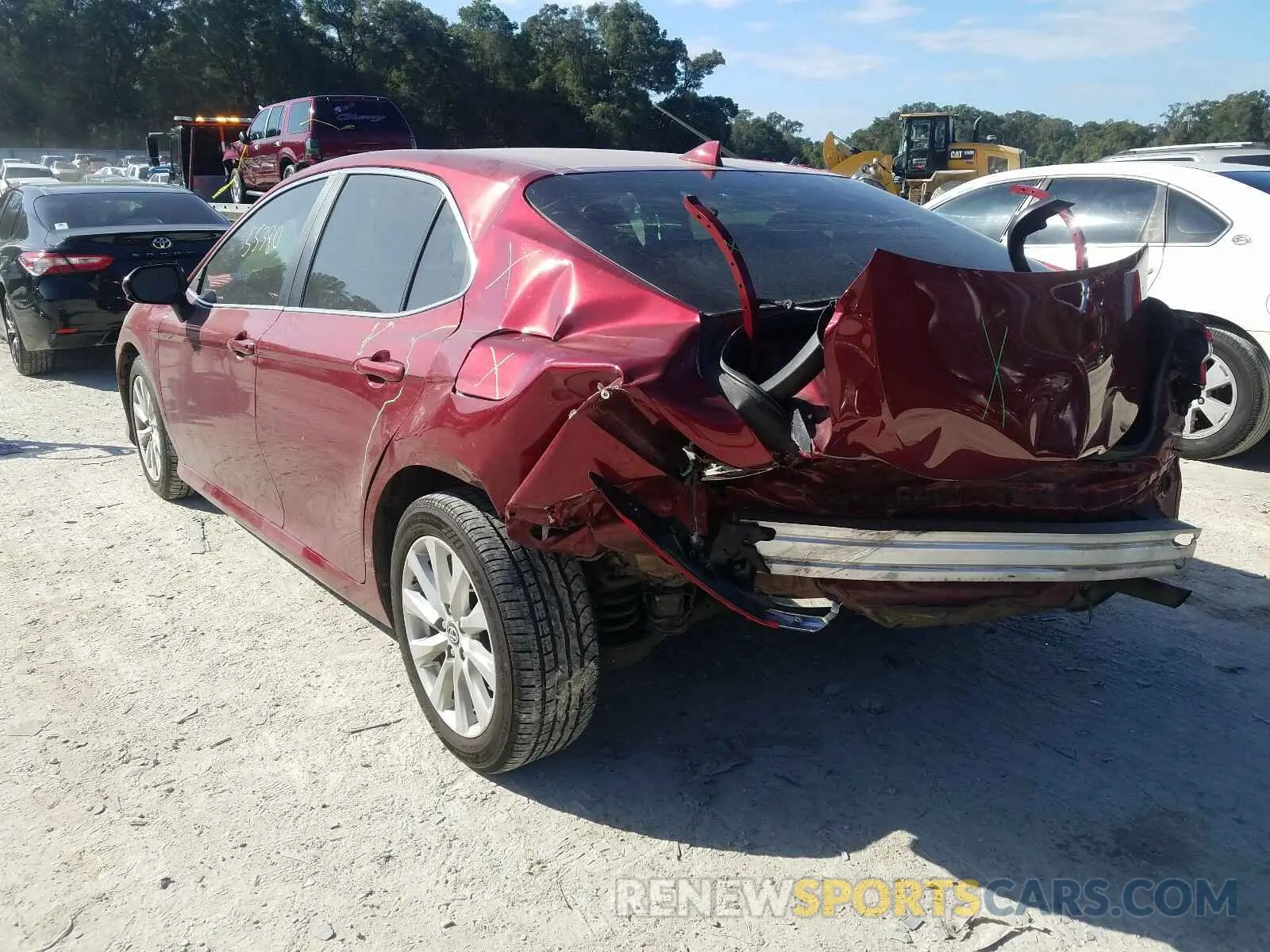 3 Photograph of a damaged car 4T1B11HK5KU698081 TOYOTA CAMRY 2019