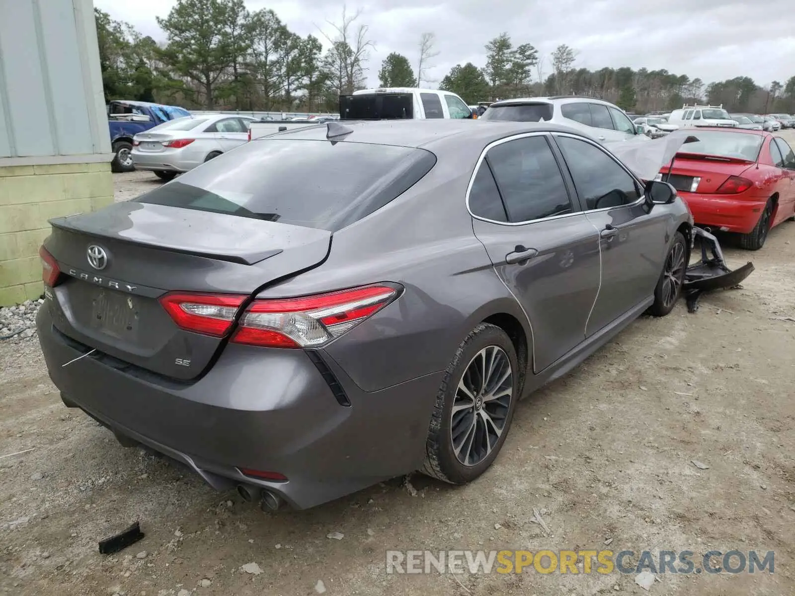 4 Photograph of a damaged car 4T1B11HK5KU706860 TOYOTA CAMRY 2019
