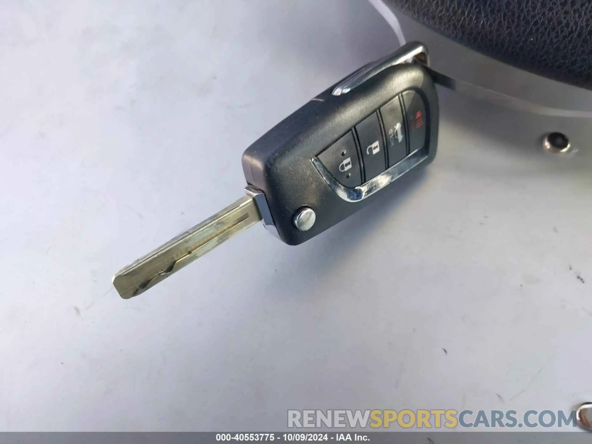 11 Photograph of a damaged car 4T1B11HK5KU714022 TOYOTA CAMRY 2019