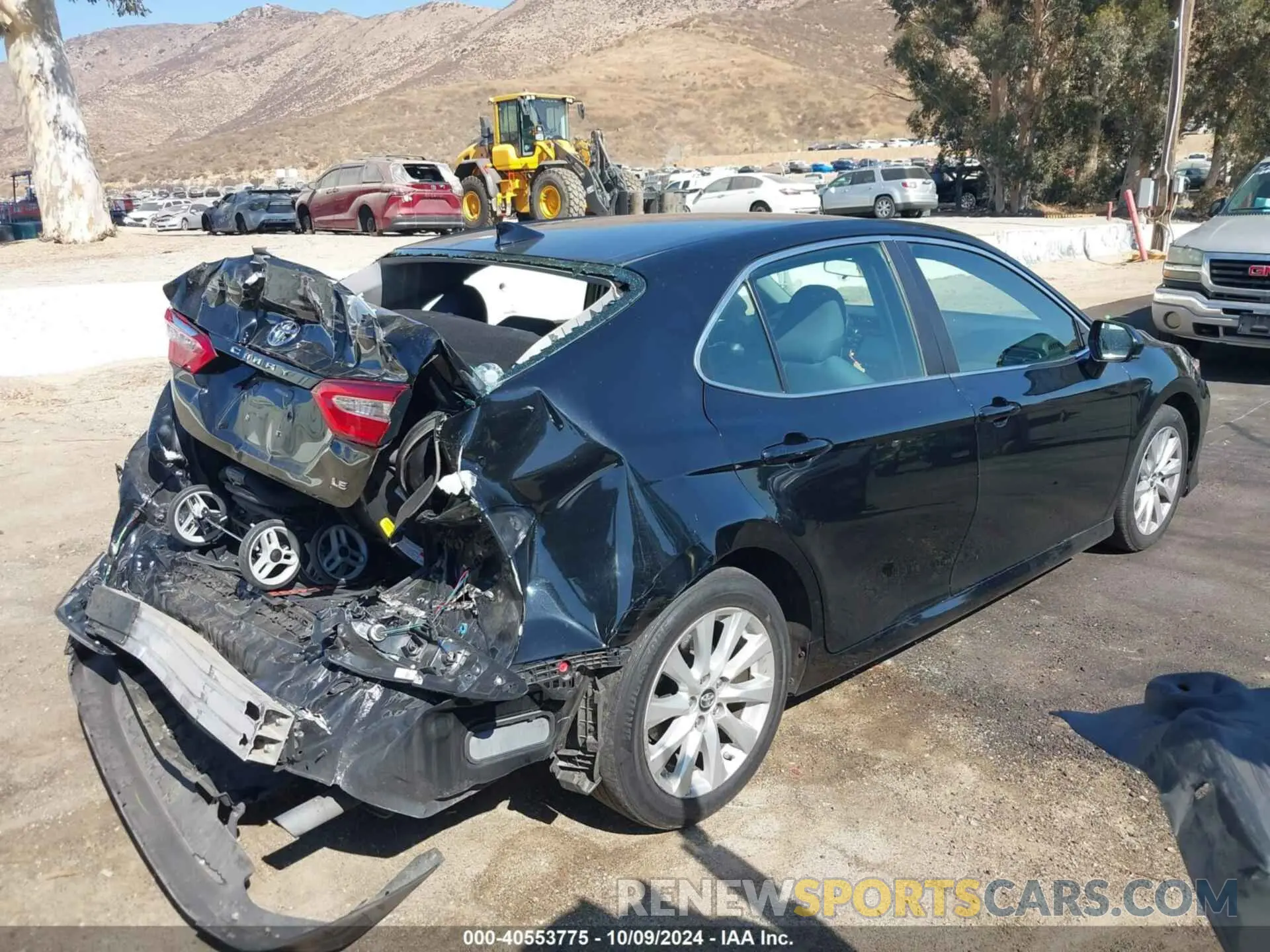 4 Photograph of a damaged car 4T1B11HK5KU714022 TOYOTA CAMRY 2019