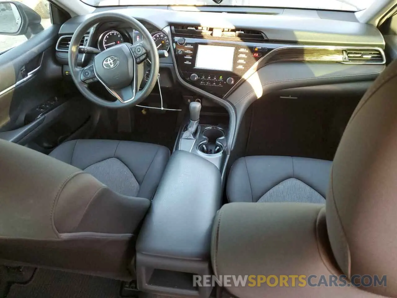 8 Photograph of a damaged car 4T1B11HK5KU714375 TOYOTA CAMRY 2019