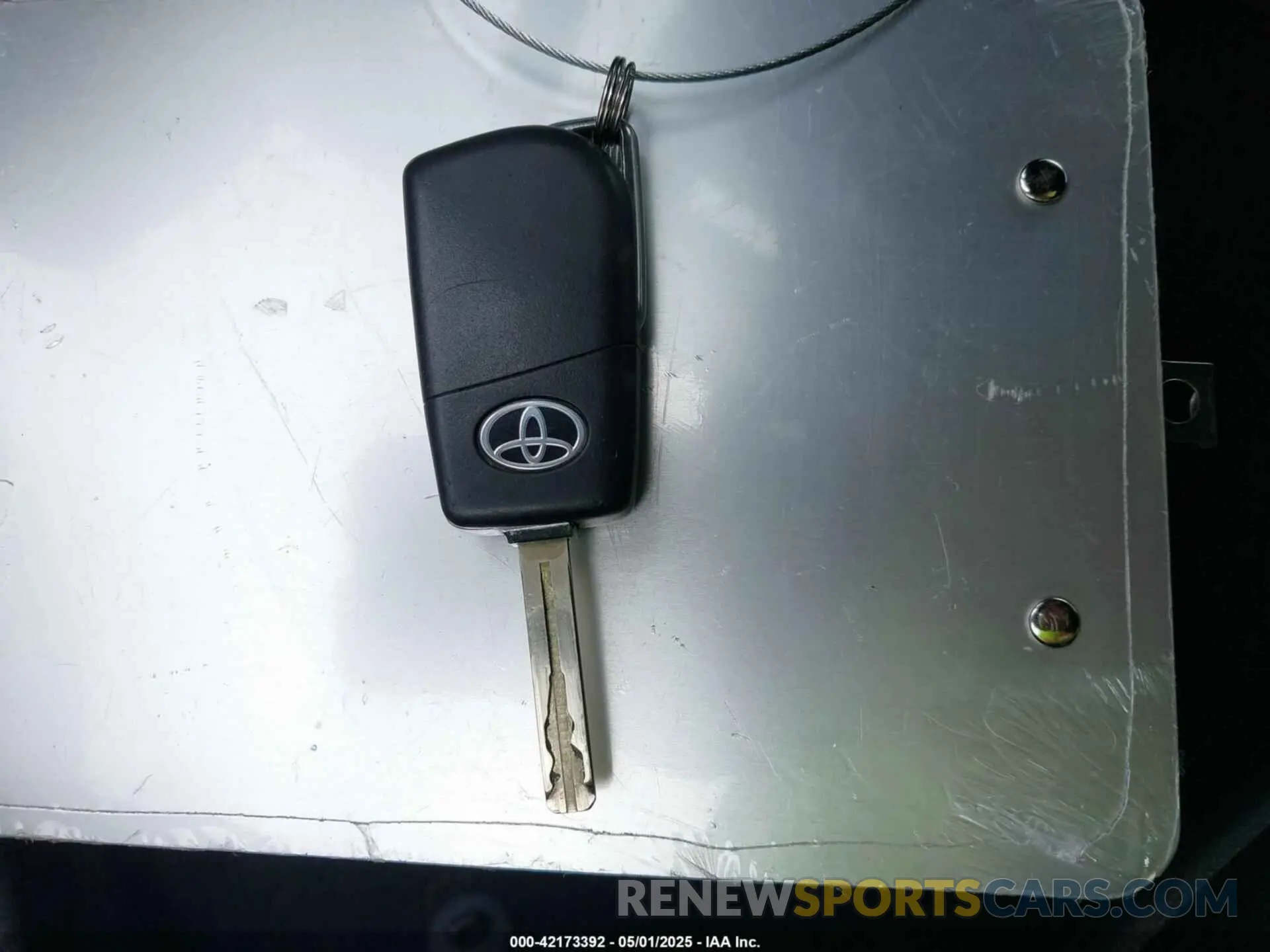 11 Фотография поврежденного автомобиля 4T1B11HK5KU714943 TOYOTA CAMRY 2019