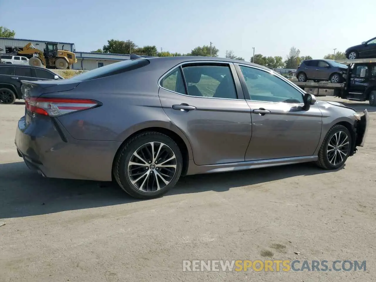 3 Photograph of a damaged car 4T1B11HK5KU724520 TOYOTA CAMRY 2019