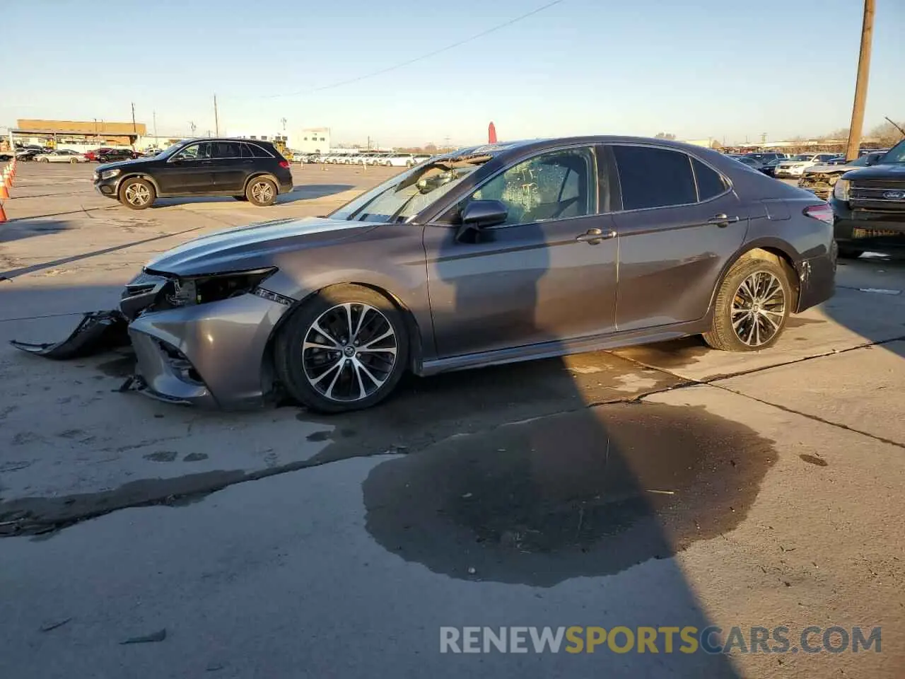 1 Фотография поврежденного автомобиля 4T1B11HK5KU726123 TOYOTA CAMRY 2019