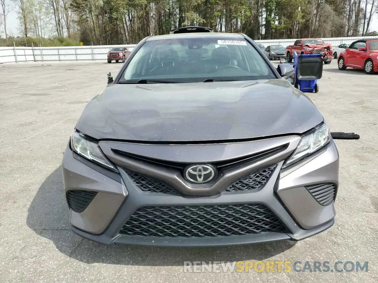 5 Photograph of a damaged car 4T1B11HK5KU729510 TOYOTA CAMRY 2019