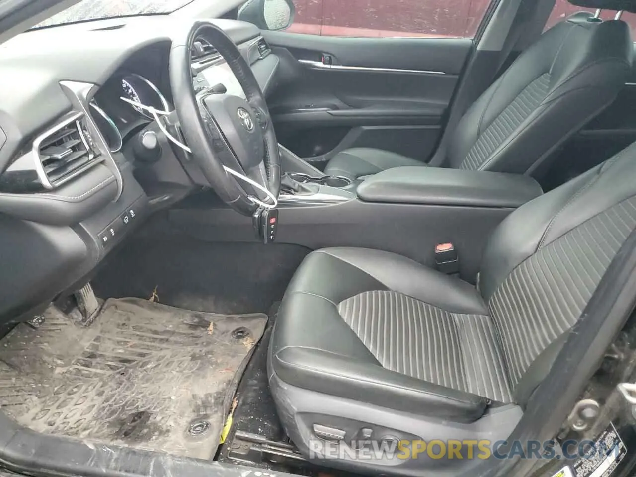 7 Фотография поврежденного автомобиля 4T1B11HK5KU730026 TOYOTA CAMRY 2019