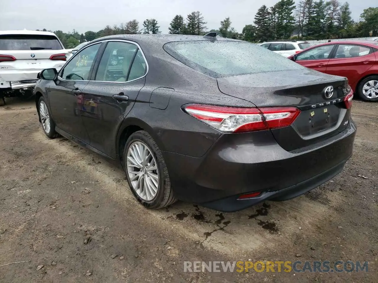 3 Фотография поврежденного автомобиля 4T1B11HK5KU732665 TOYOTA CAMRY 2019