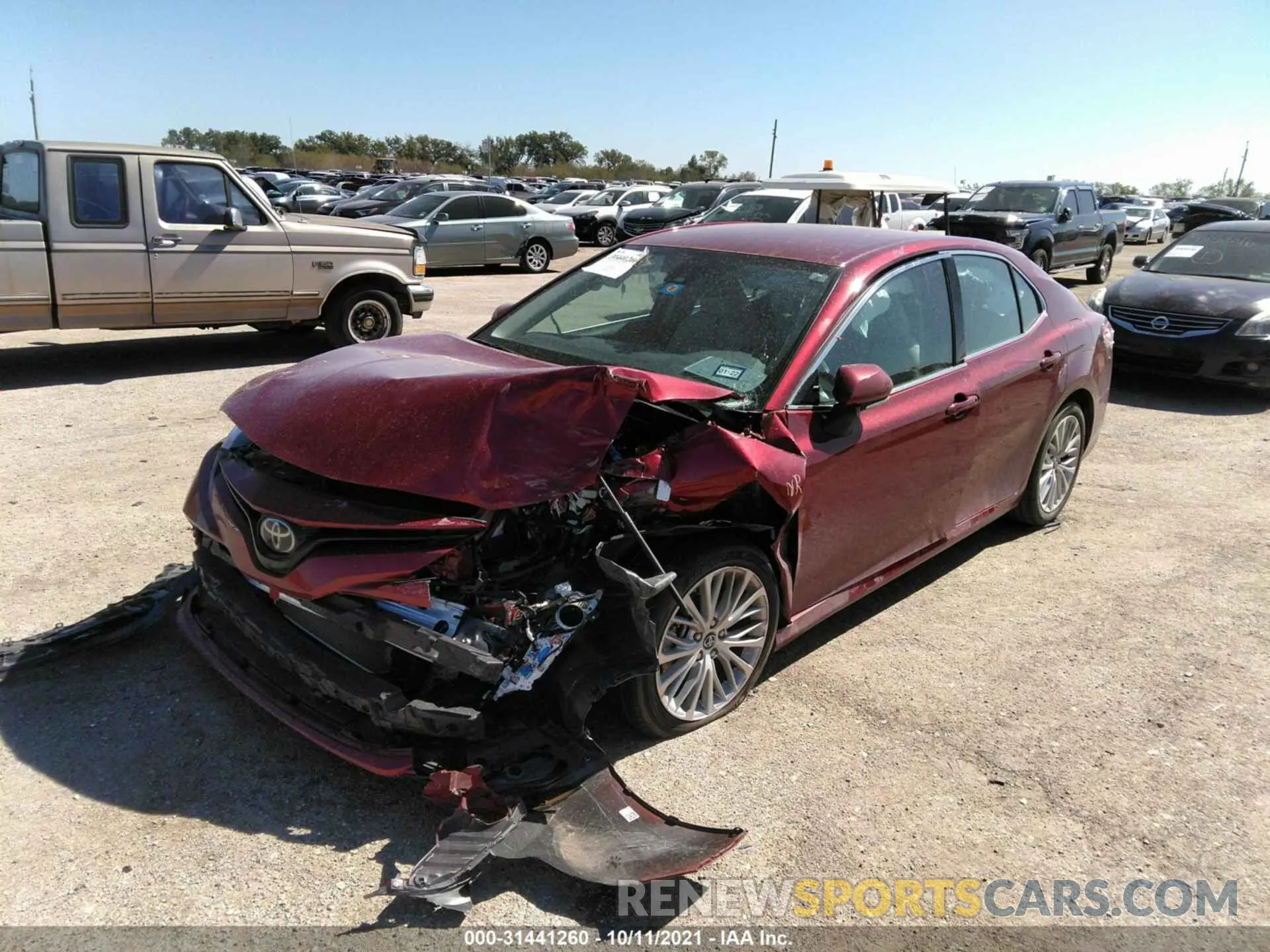 2 Photograph of a damaged car 4T1B11HK5KU738045 TOYOTA CAMRY 2019