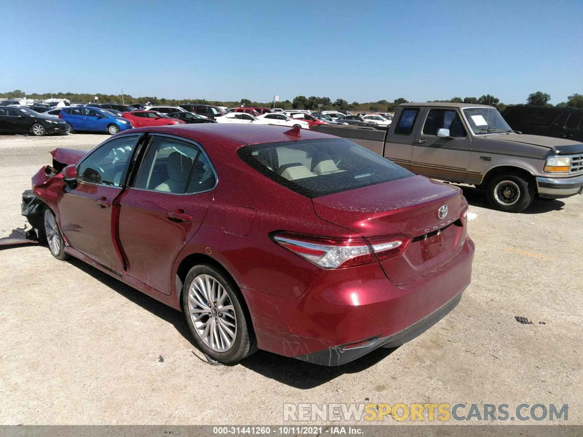 3 Photograph of a damaged car 4T1B11HK5KU738045 TOYOTA CAMRY 2019