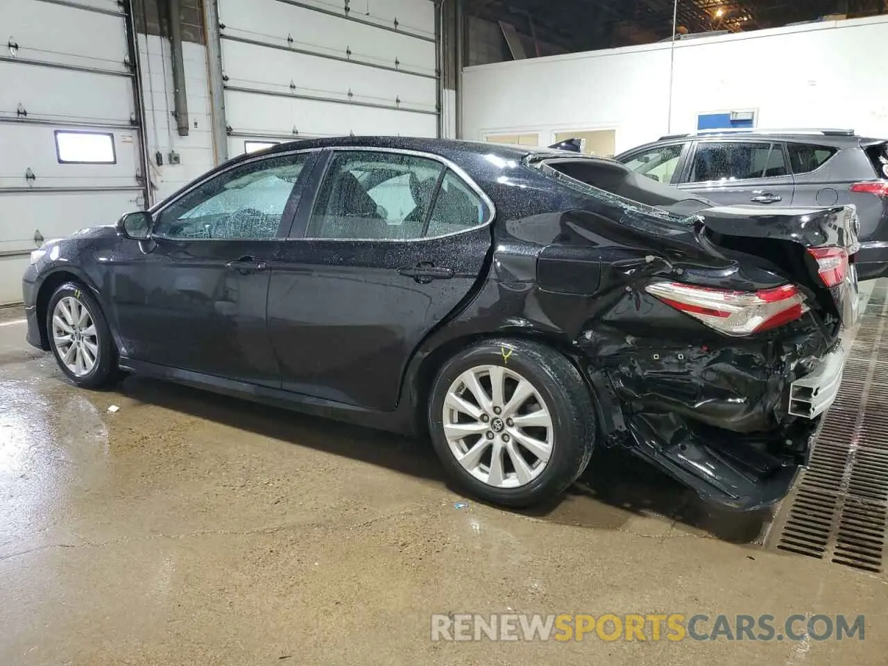 2 Фотография поврежденного автомобиля 4T1B11HK5KU740748 TOYOTA CAMRY 2019