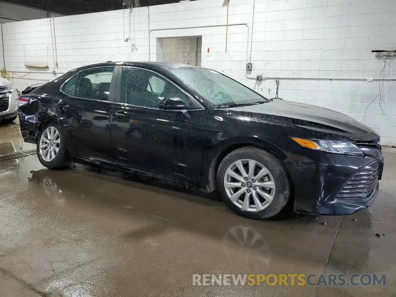 4 Фотография поврежденного автомобиля 4T1B11HK5KU740748 TOYOTA CAMRY 2019
