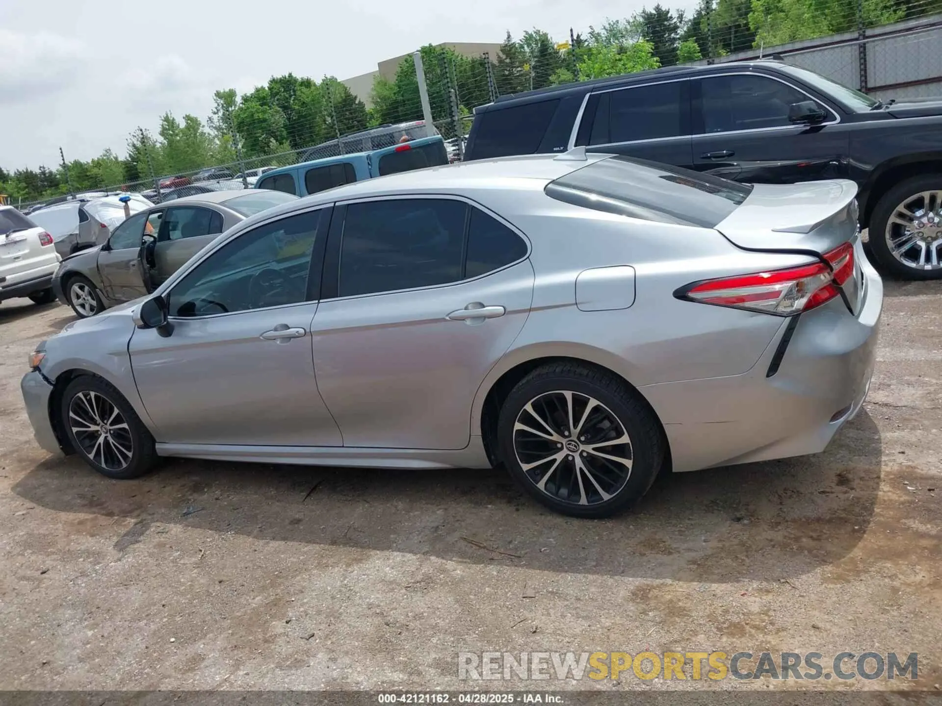 14 Фотография поврежденного автомобиля 4T1B11HK5KU744248 TOYOTA CAMRY 2019