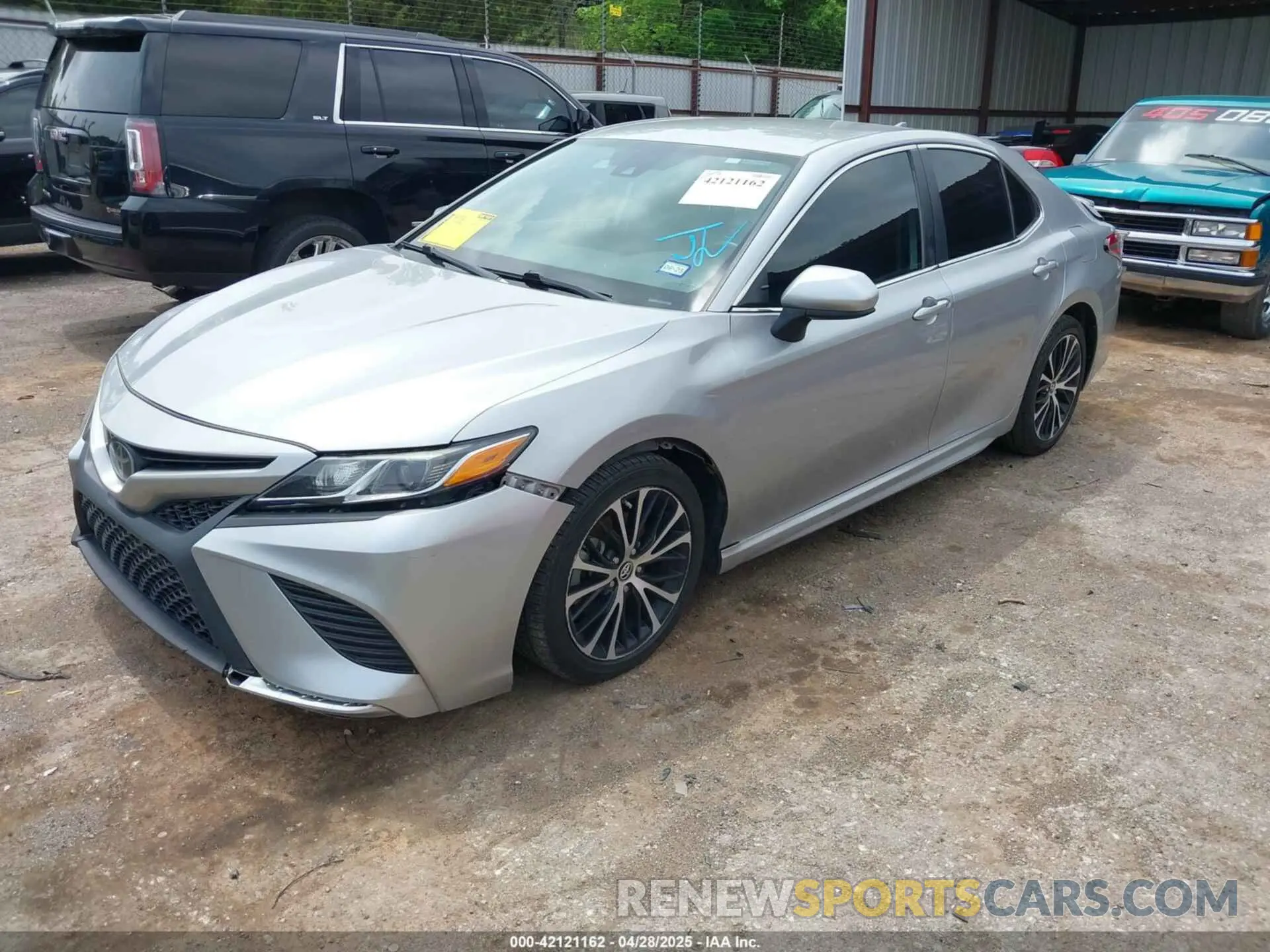 2 Фотография поврежденного автомобиля 4T1B11HK5KU744248 TOYOTA CAMRY 2019