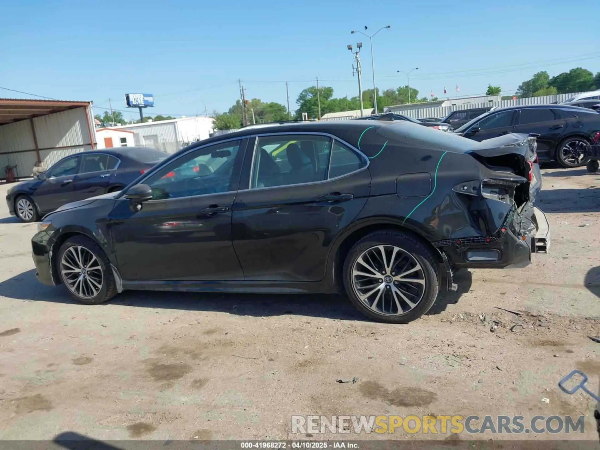 14 Фотография поврежденного автомобиля 4T1B11HK5KU746677 TOYOTA CAMRY 2019